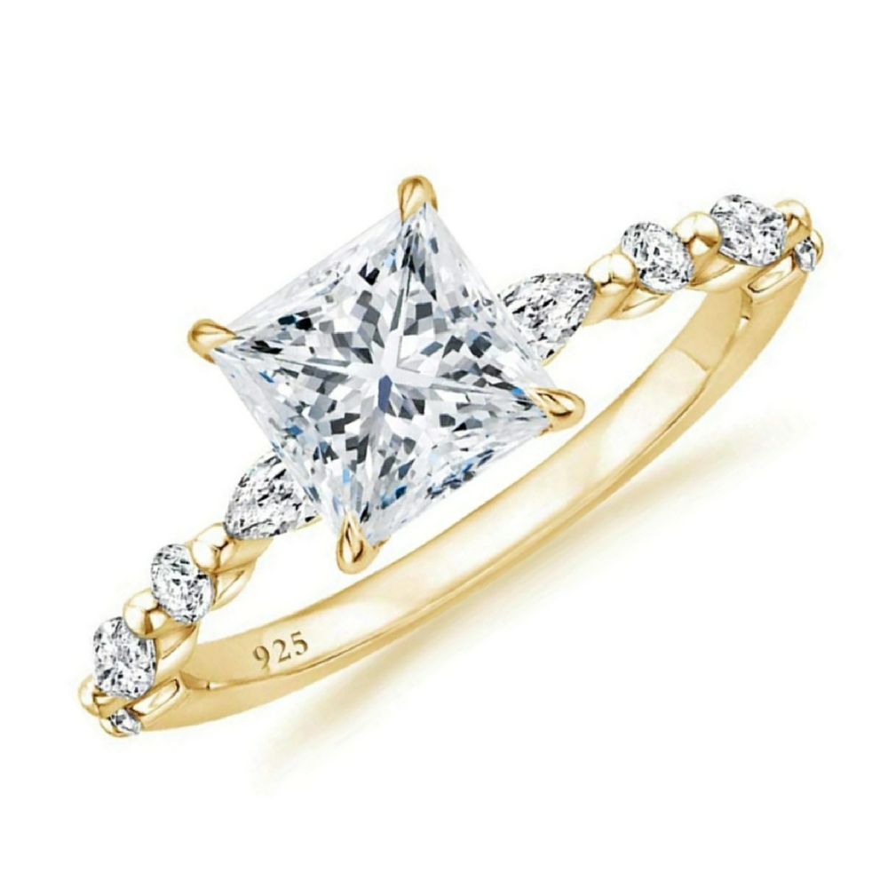 🌟STUNNING❣️ 925 SterlingSilver / YellowGold RING